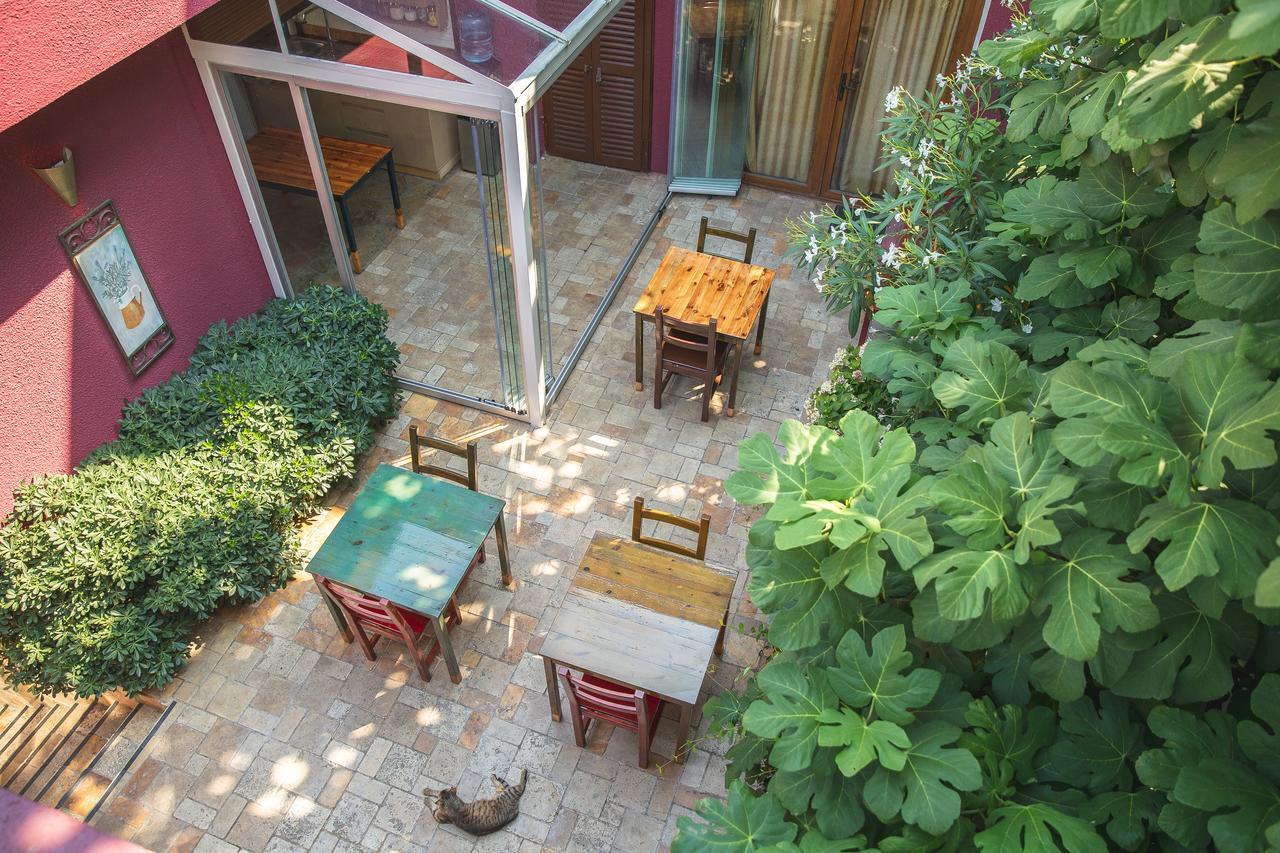 L'Isola Guesthouse (Adults Only) Heybeliada Buitenkant foto