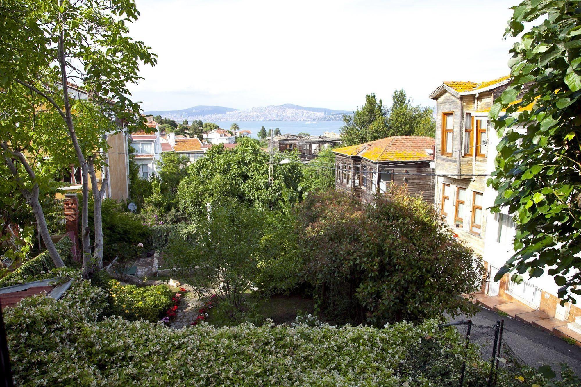 L'Isola Guesthouse (Adults Only) Heybeliada Buitenkant foto